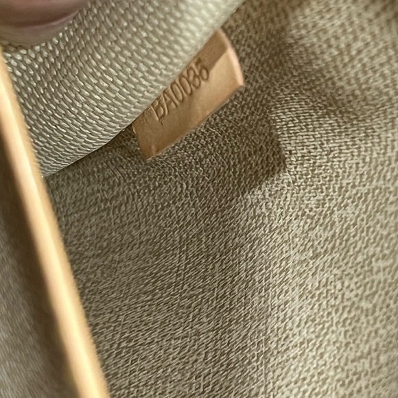 Authentic Louis Vuitton Trouville Monogram Bag - Picture 7 of 9